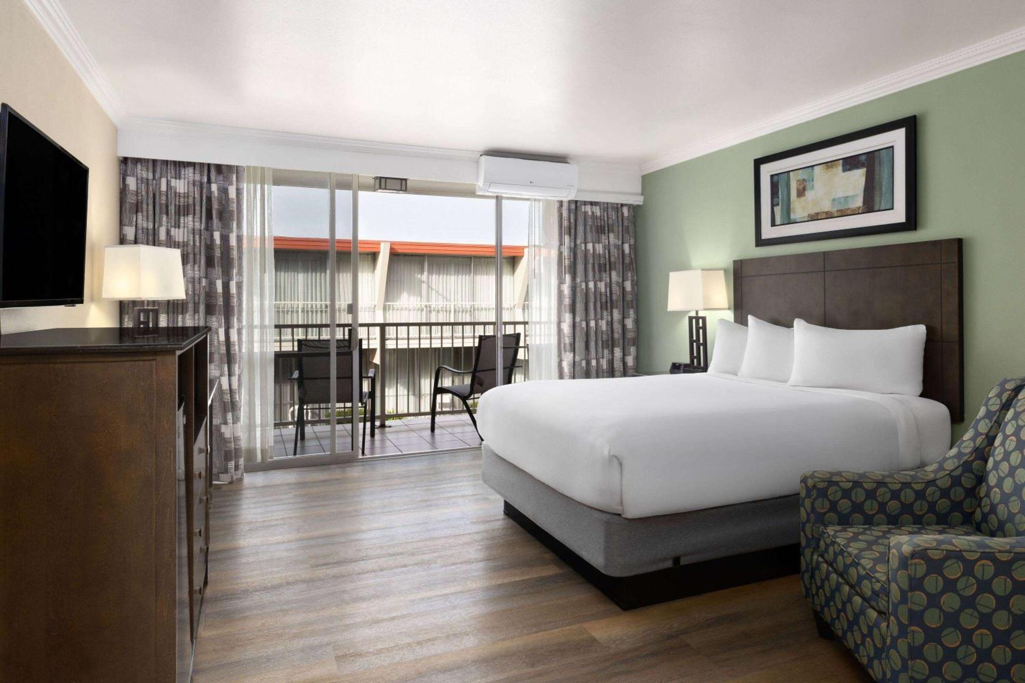 Travelodge By Wyndham Monterey Bay Eksteriør bilde